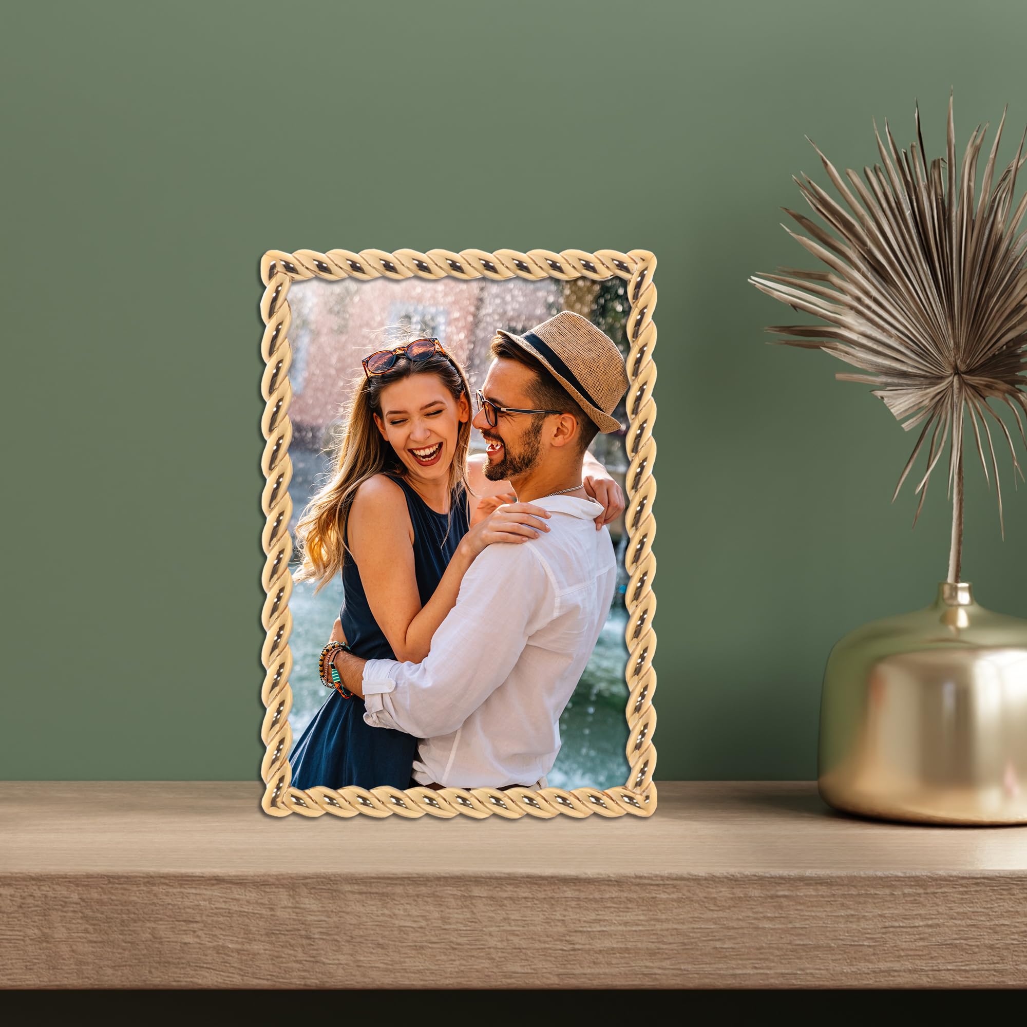 Amazon.com - Lawrence Frames 4x6 Golden Rope Picture Frame (712046)